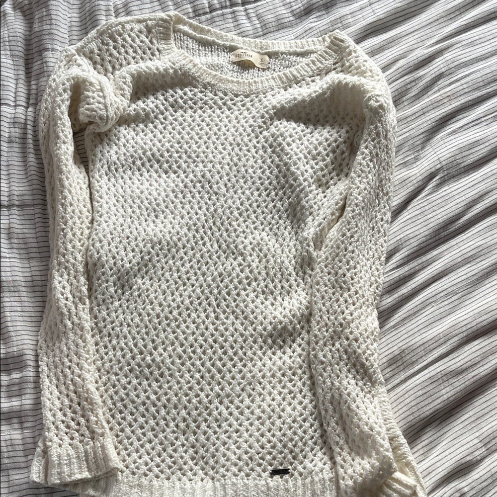 Hollister Women's Textured Cream Sweater